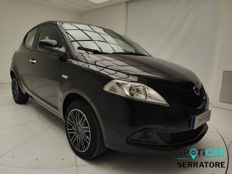 Lancia Ypsilon **FUORI PRODUZIONE** My23 1.0 Firefly 70 CvStart&Stop Hybrid Silver Plus