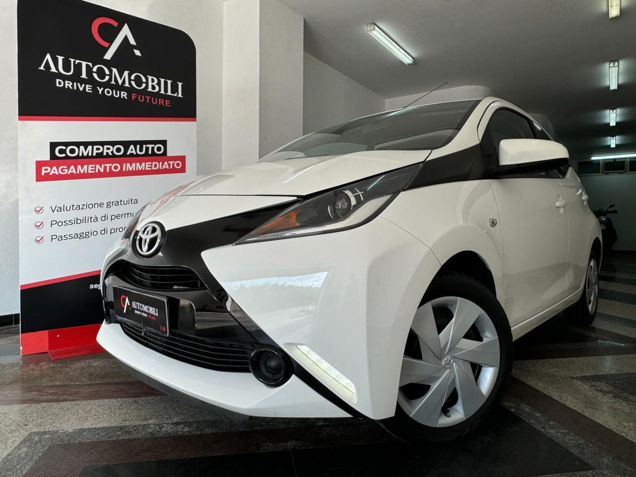 Toyota Aygo 1.0 VVT-i 69 CV 5 porte x-play