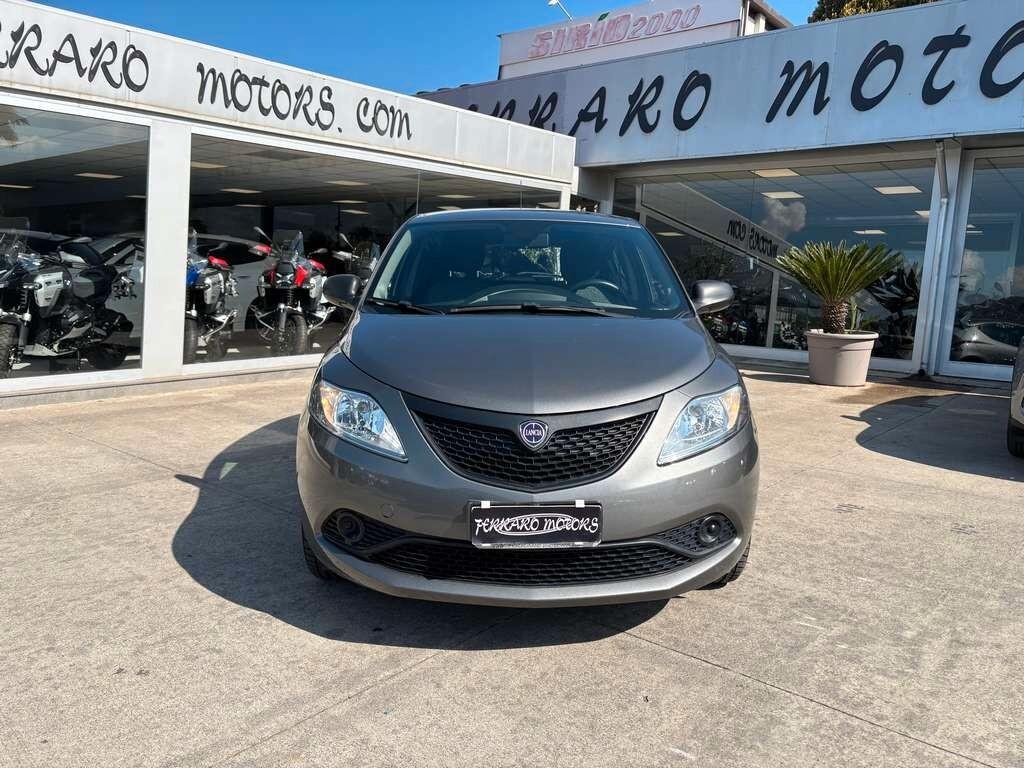 Lancia Ypsilon 1.2 69 CV 5 porte S&S 2019 / KM 44.000 Tua a solo 92 Euro al mese