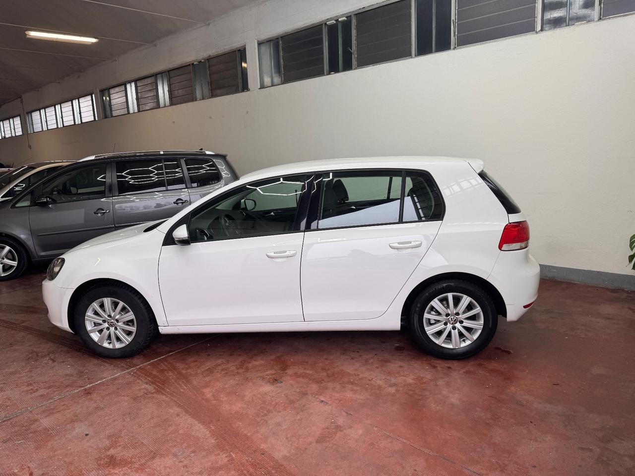 Volkswagen Golf 1.6 TDI DPF 5p. 2012