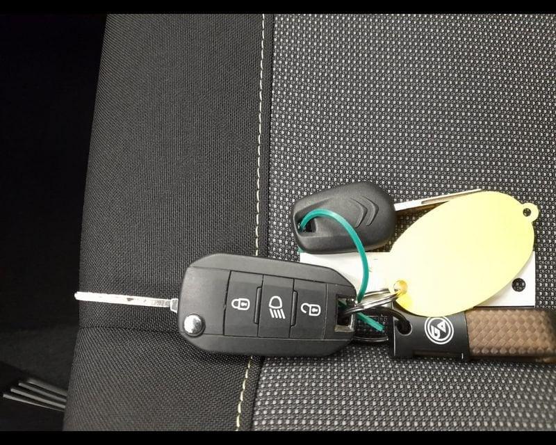 Citroën C3 III 2017 1.2 puretech Shine s&s 83cv neopatentati my18