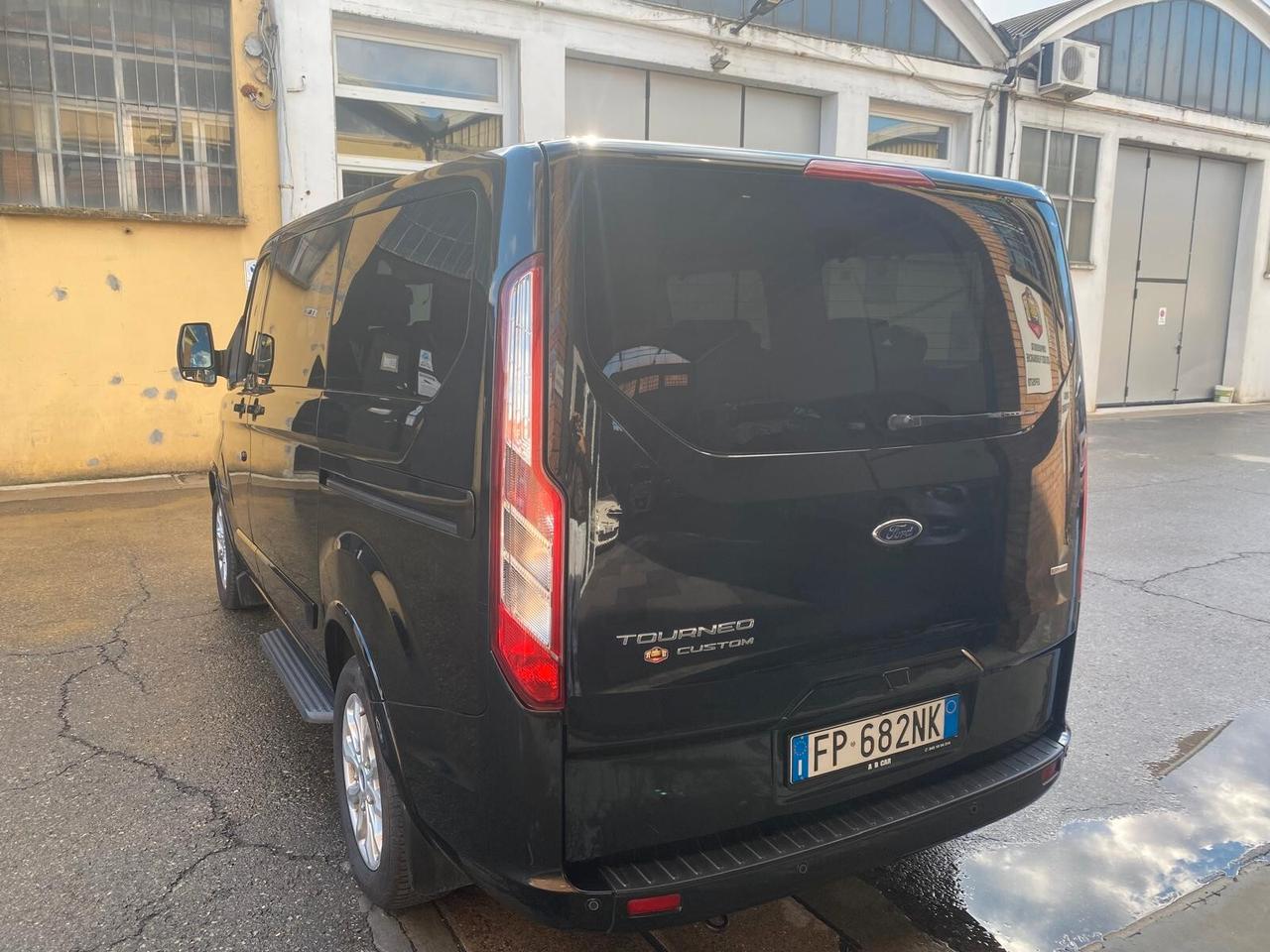 Ford Tourneo Custom TDCi 130CV - GARANZIA 12 MESI