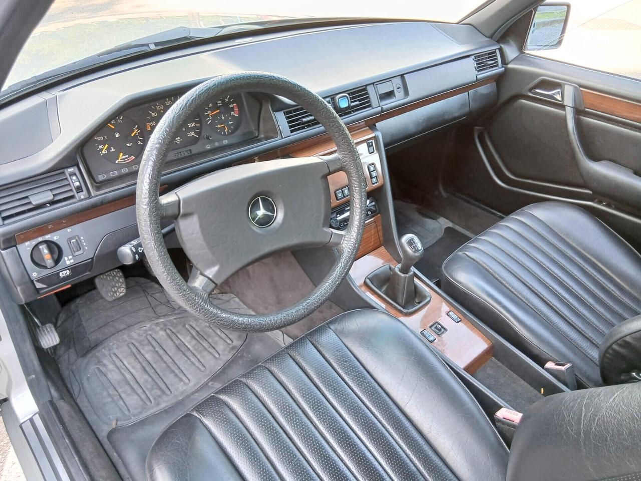 Mercedes-benz E 200 E200