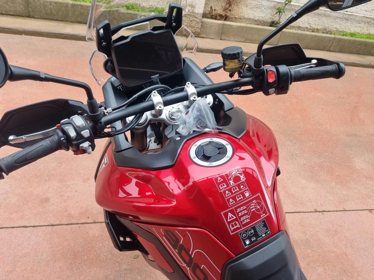 Triumph Tiger 900 GT CON TRIS BORSE EXPEDITION