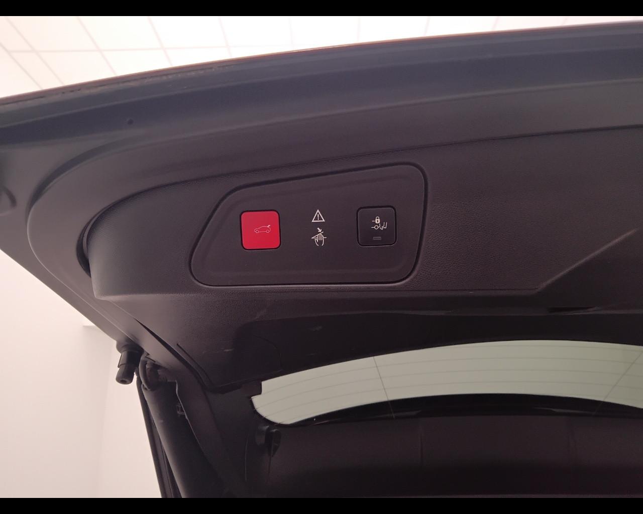 PEUGEOT 3008 II 2016 - 3008 1.5 bluehdi Allure s&s 130cv