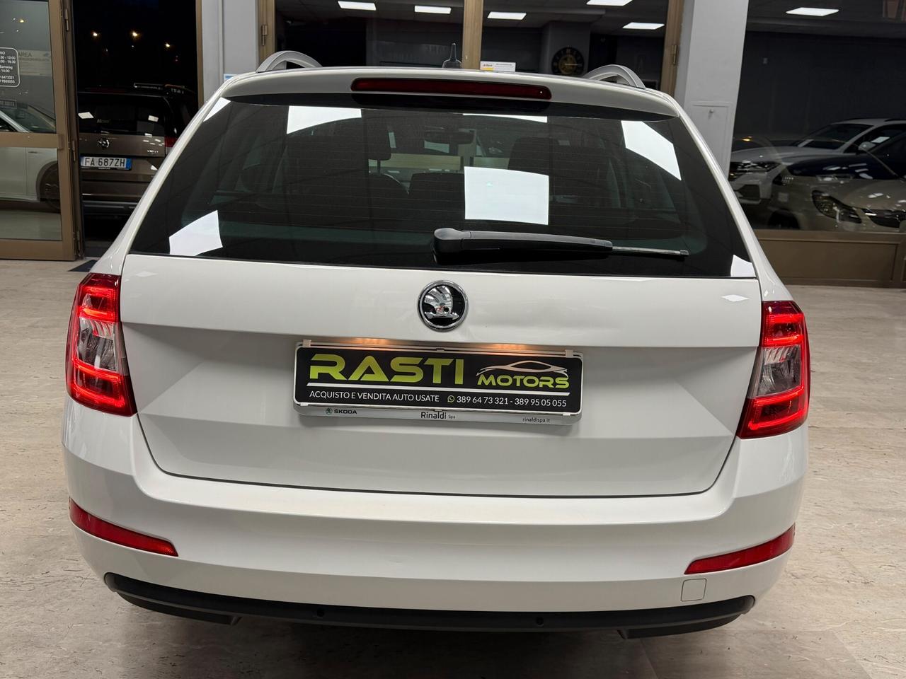 Skoda Octavia 1.6 TDI CR 110 CV DSG Wagon Style
