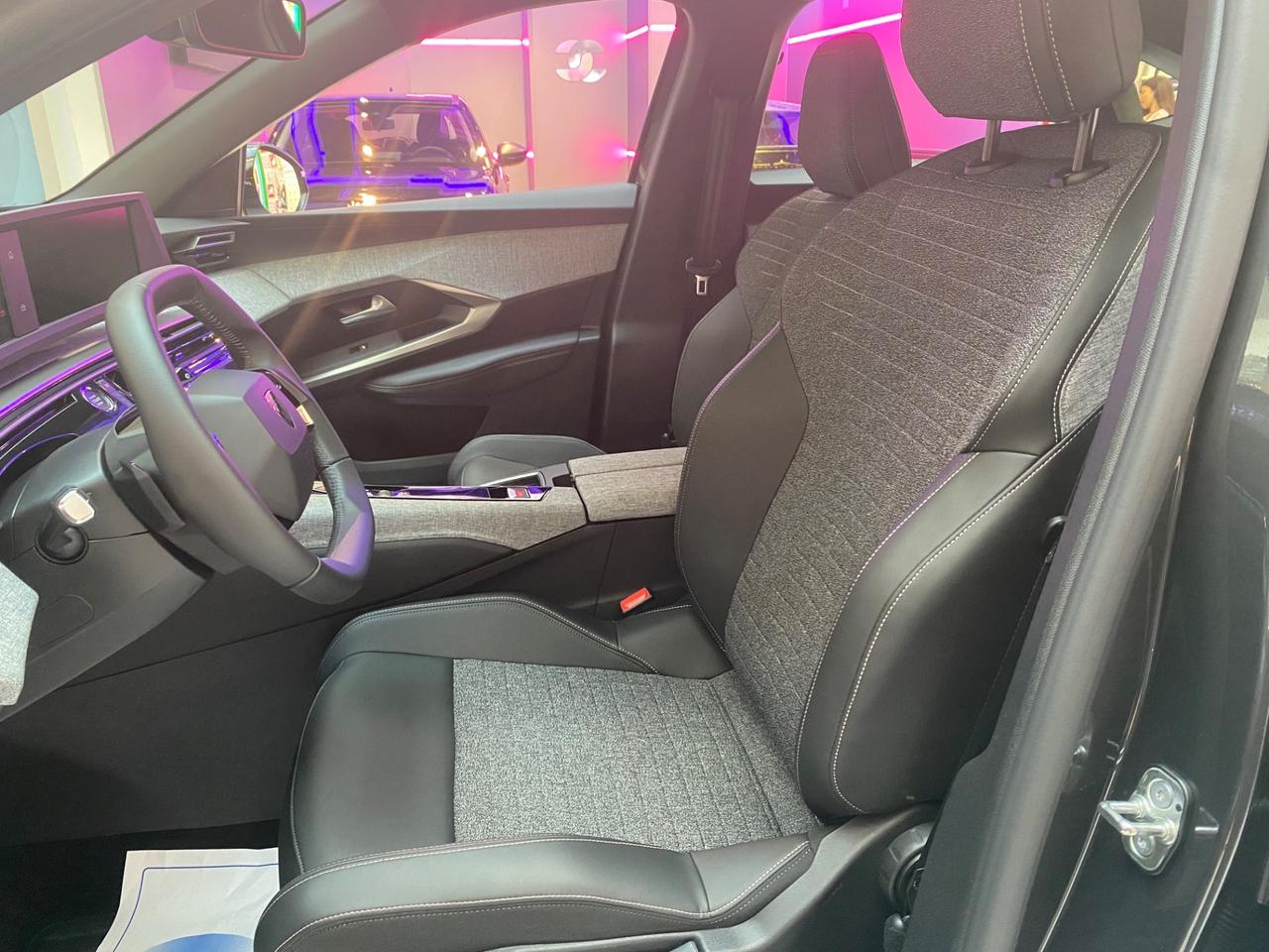 Peugeot 3008 Hybrid 136 e-DCS6 Allure