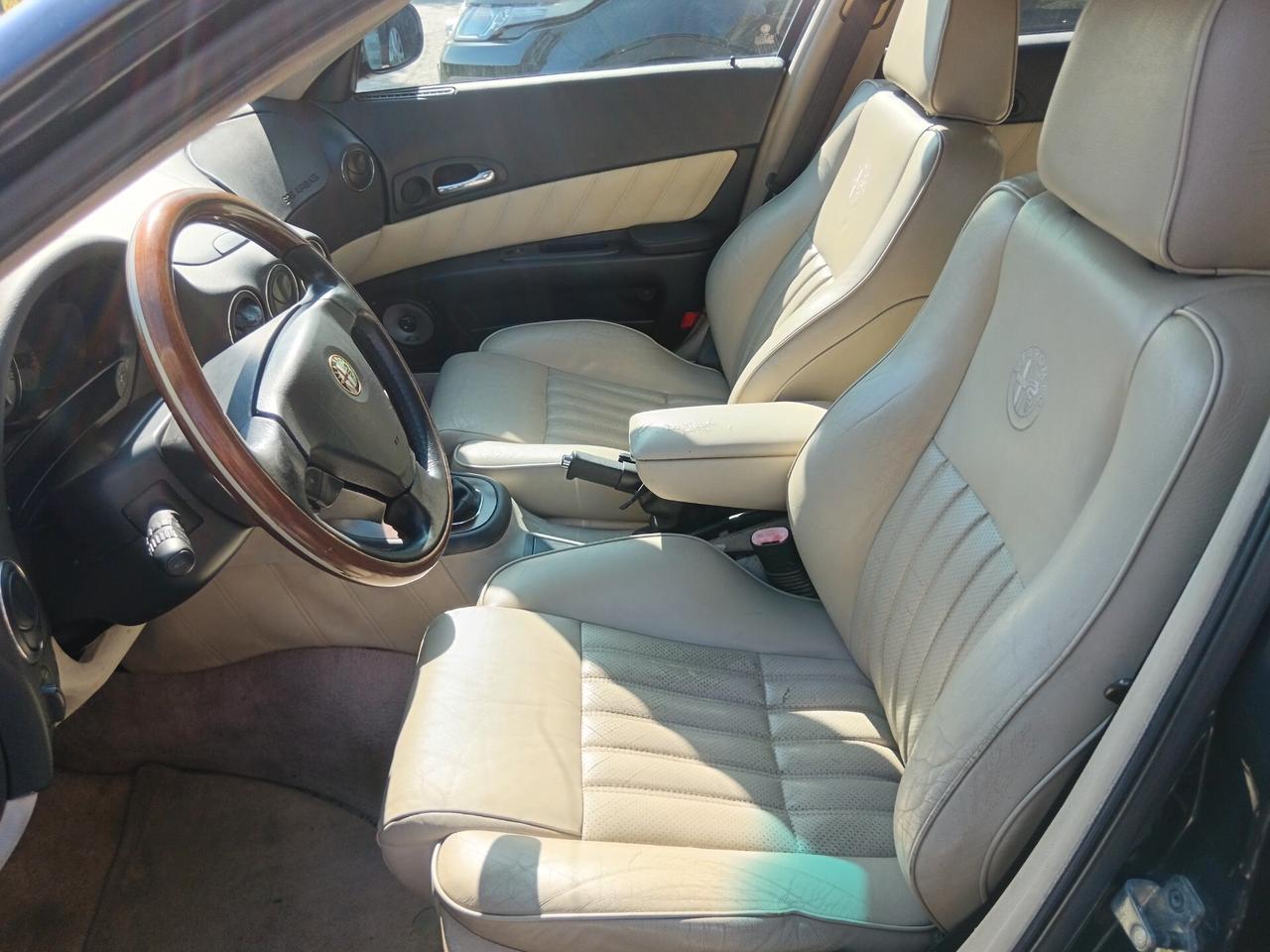 Alfa Romeo 166 2.4 JTD 150CV DISTINCTIVE