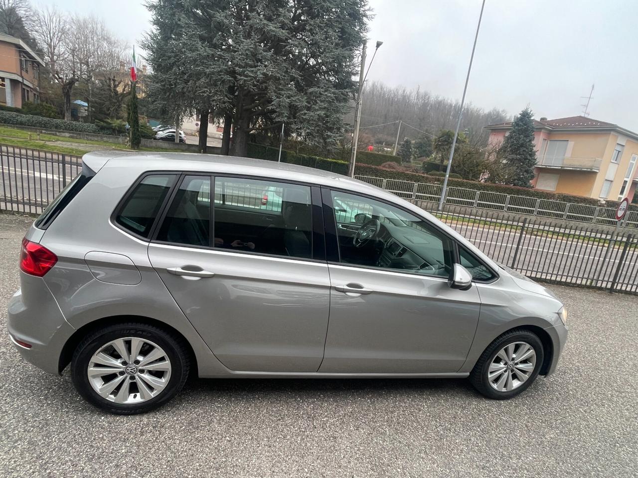 Volkswagen Golf Sportsvan 1.6 TDI 110CV Comfortline BlueMot.Tech.
