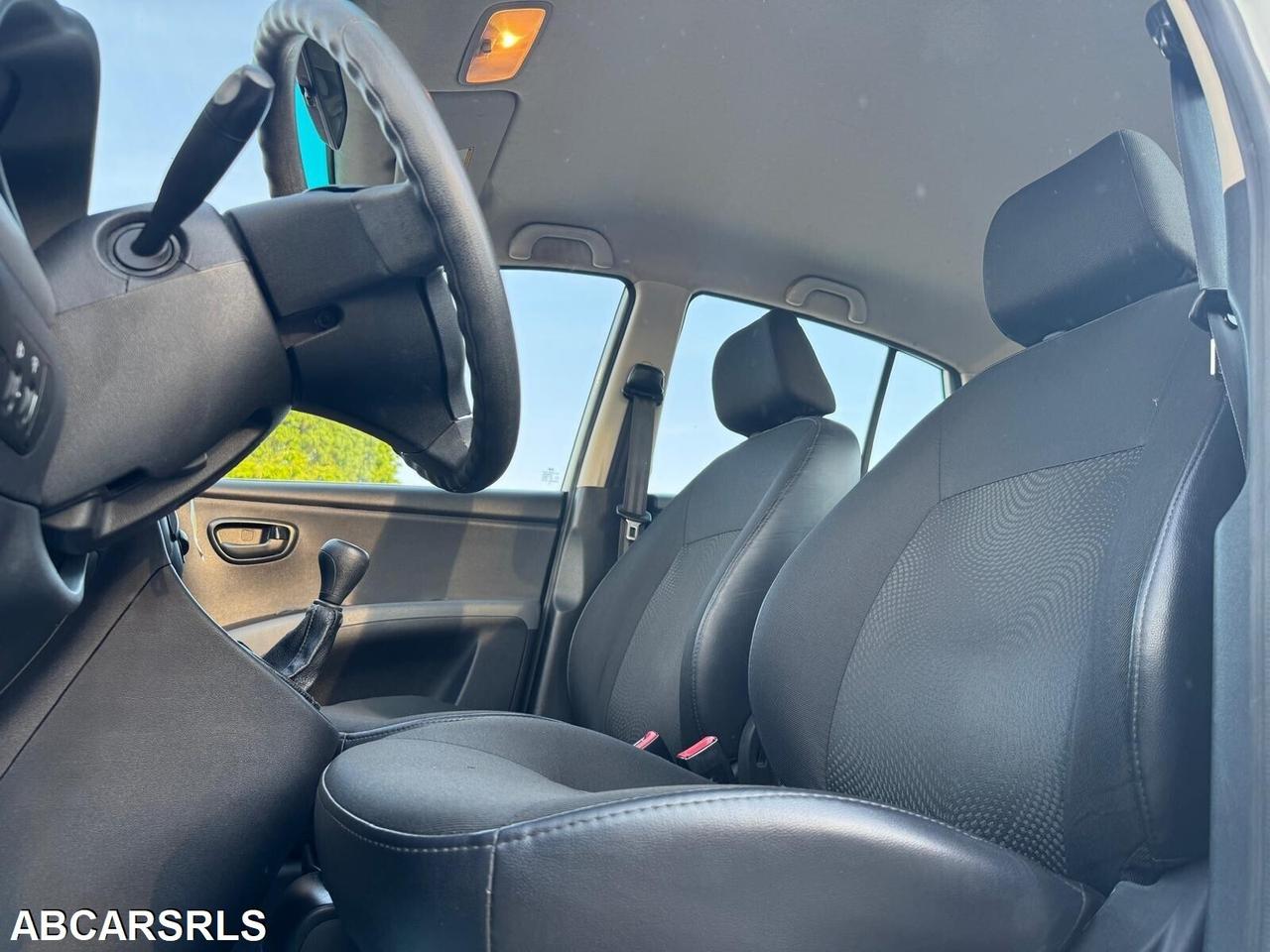 HYUNDAI - i10 - 1.1 12V Classic - NEOPATENTATI - FINANZIABILE