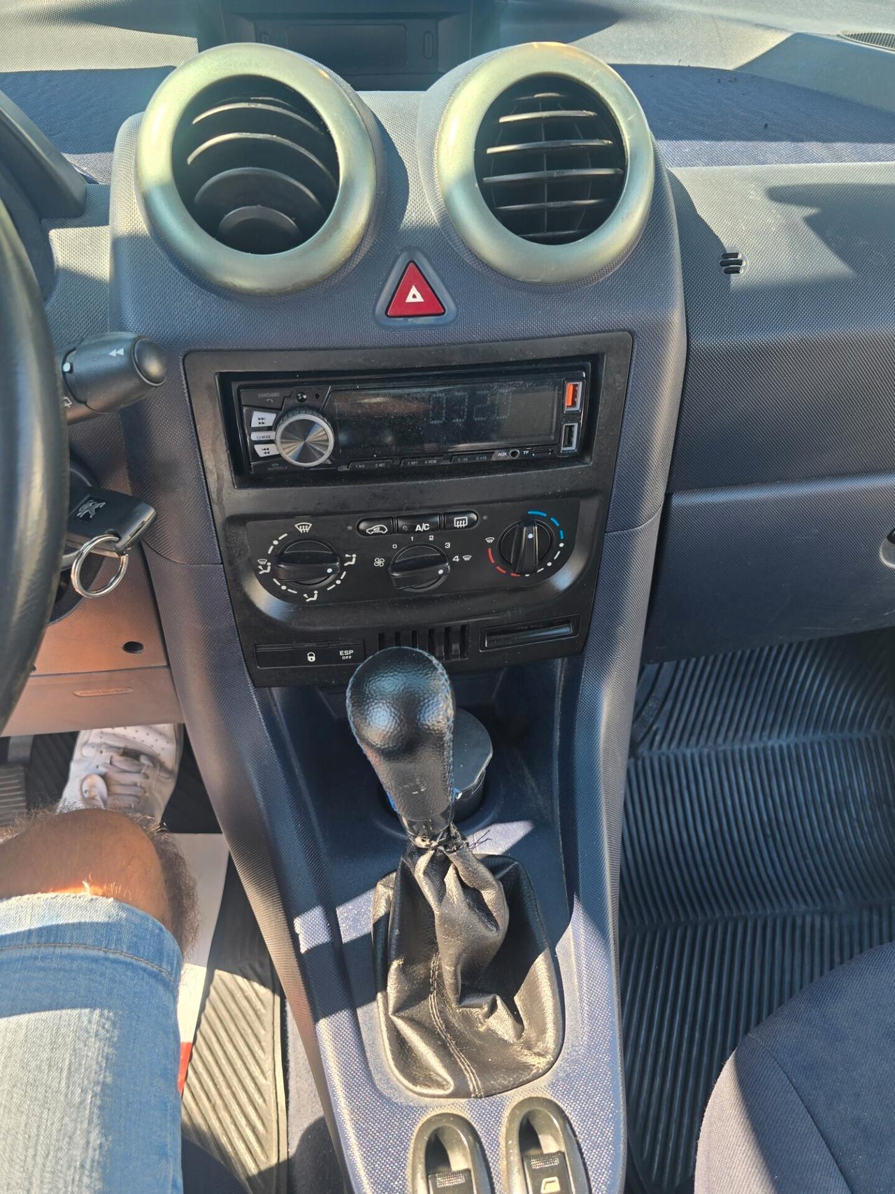 Peugeot 1007 1.4 HDi Trendy