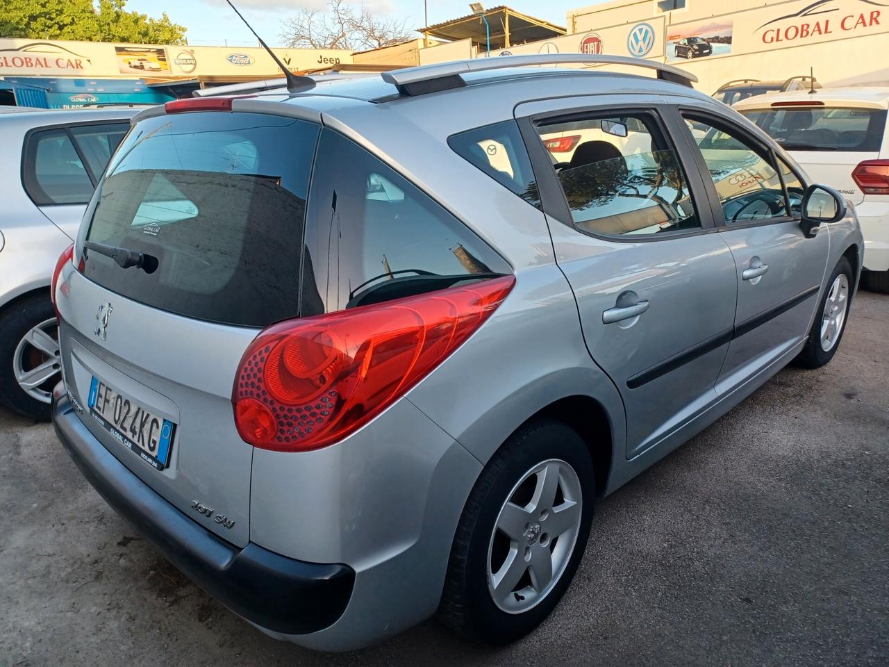 Peugeot 207 1.4 Benzina S.W. ANNO 2011