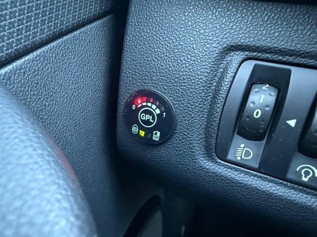 RENAULT Clio TCe 12V 90 CV GPL Start&Stop 5 porte Energy Duel