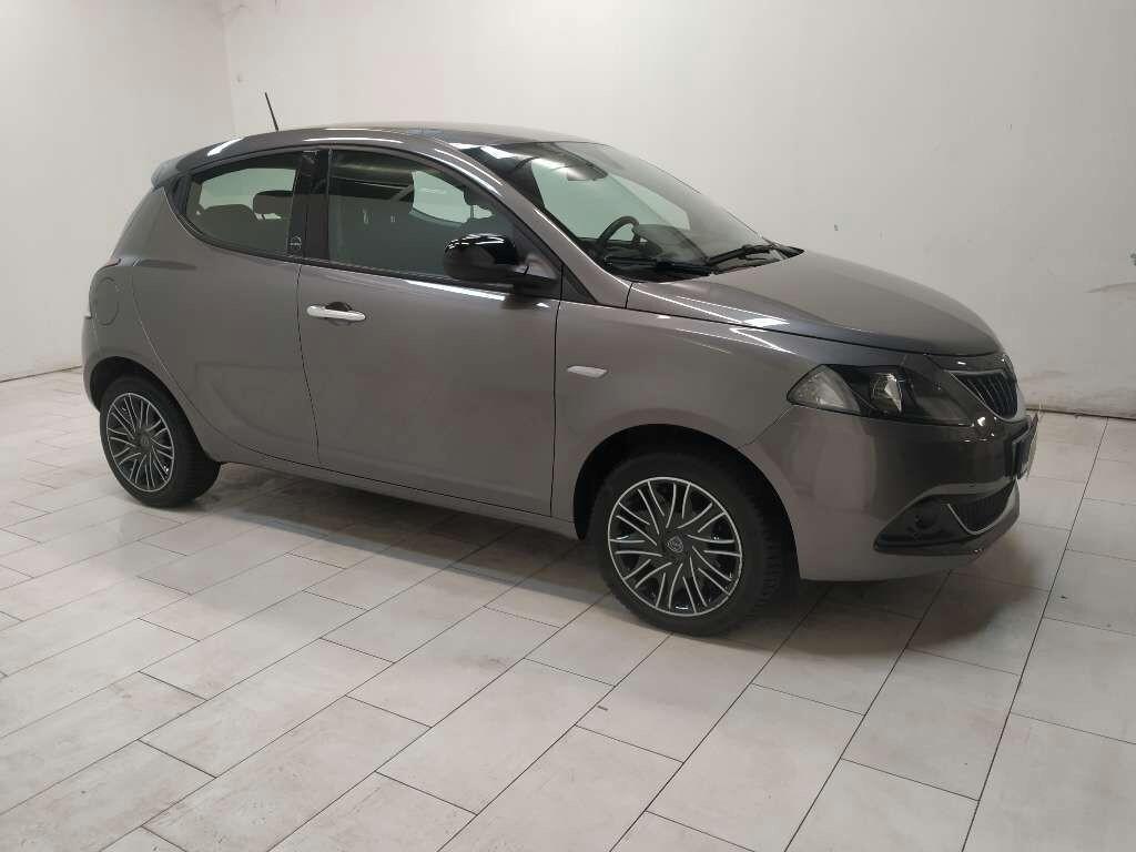 Lancia Ypsilon 1.0 FireFly 5 porte S&S Hybrid Ecochic Gold