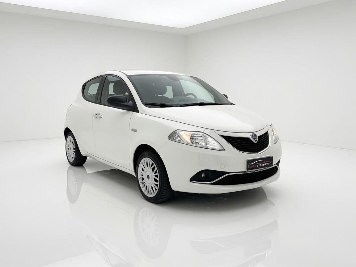 Lancia Ypsilon 1.2 69 CV 5 porte GPL Gold 2016