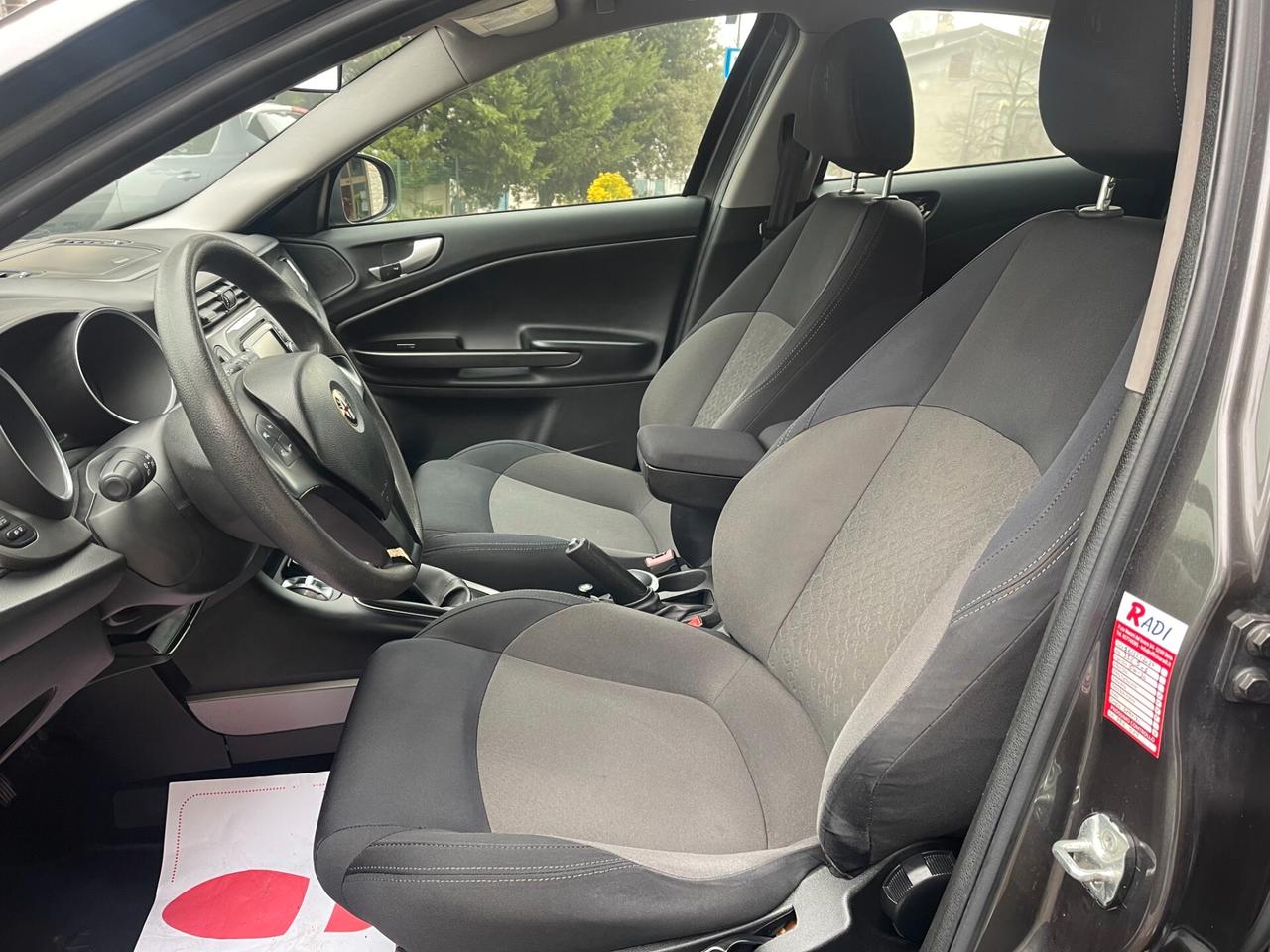 Alfa Romeo Giulietta 1.6 JTDm-2 105 CV Exclusive NEO PATENTATI