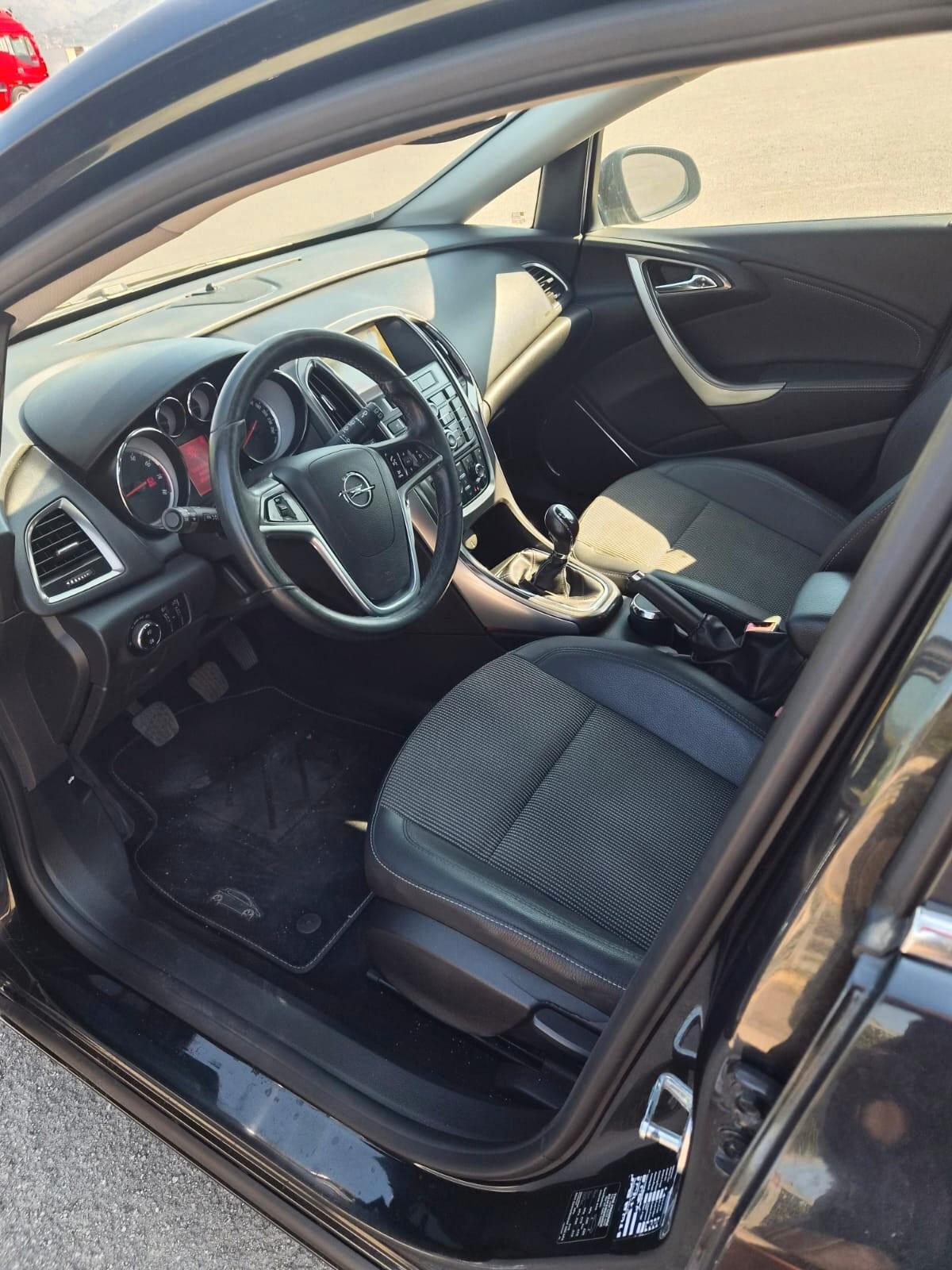 Opel Astra 1.4 Turbo 140CV 5 porte Cosmo