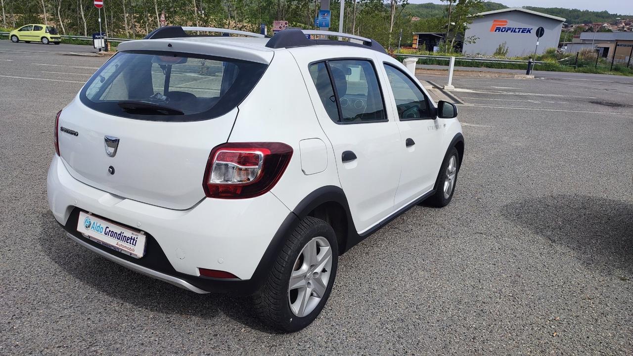 DACIA SANDERO STEPWAY 1.5 DCI 90 CV