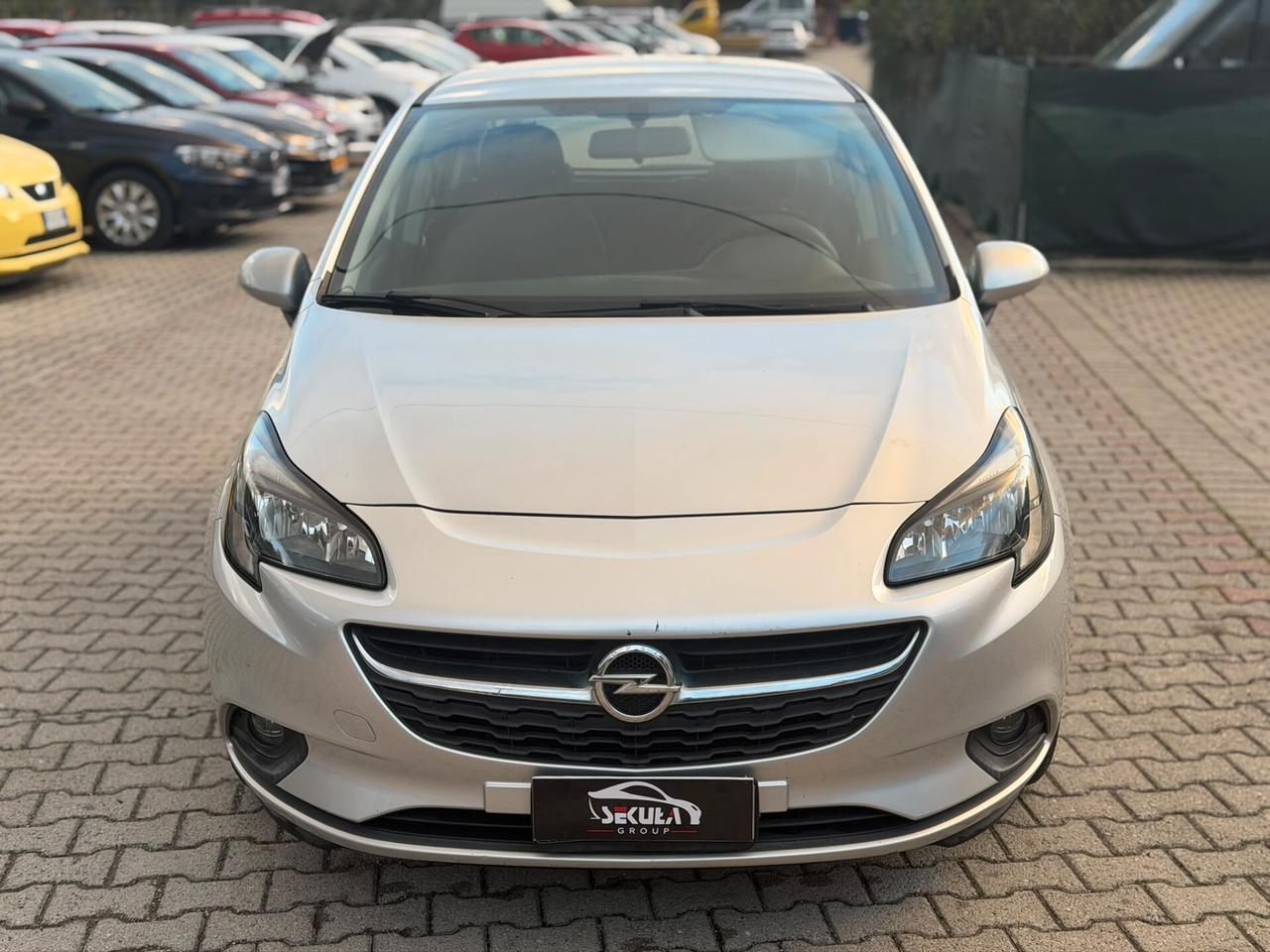 Opel Corsa 1.2 5 porte b-Color