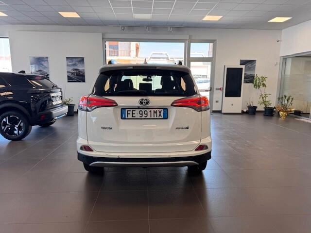 Toyota RAV4 2.0 D-4D 2WD Style 2016