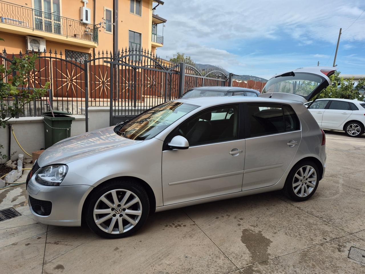 Volkswagen Golf 1.9 TDI DPF 5p. 5m. GT Sport