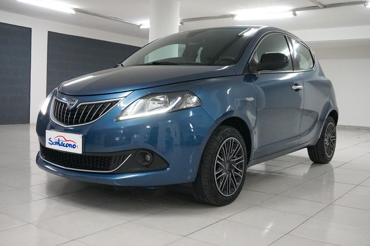 Lancia Ypsilon 1.0 FireFly 5 porte S&S Hybrid Gold