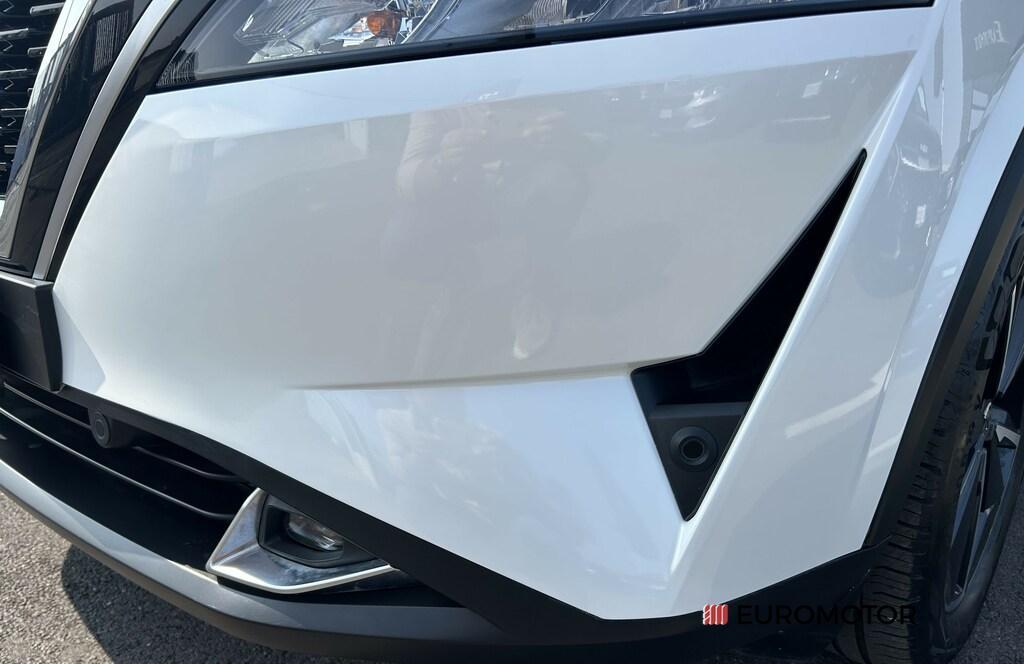 Nissan Qashqai 1.3 MILD HYBRID N-Connecta 2WD