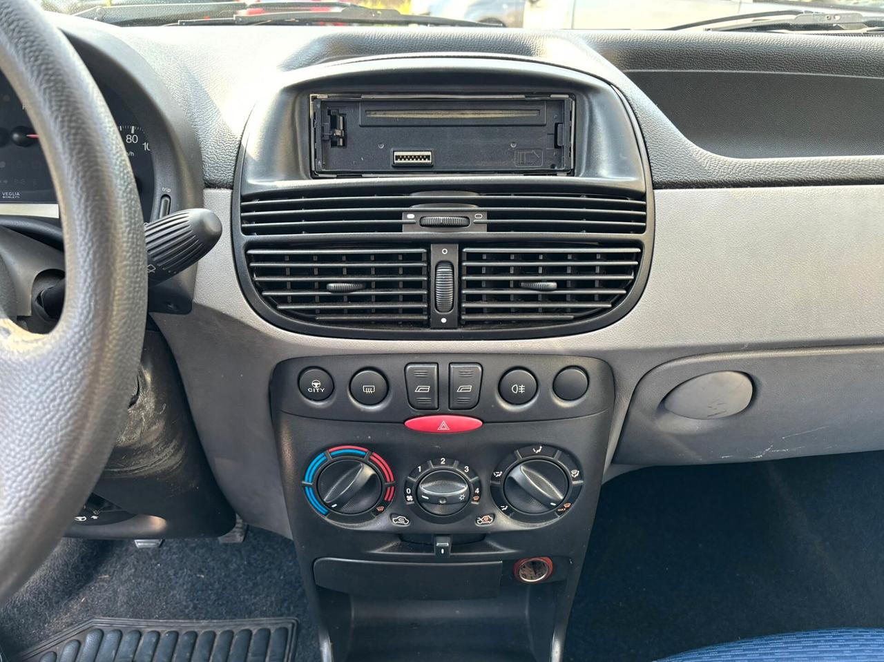 Fiat Punto 1.2i 16V cat 3 porte ELX
