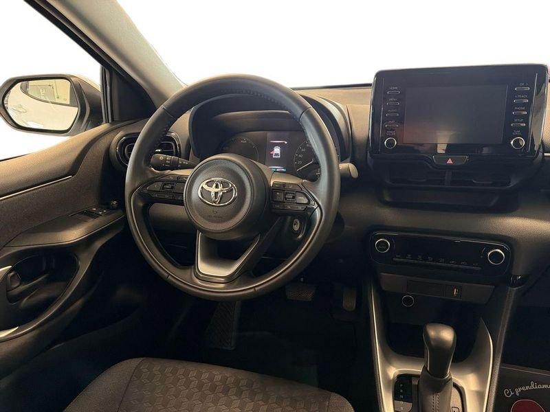 Toyota Yaris Hybrid Active MY22