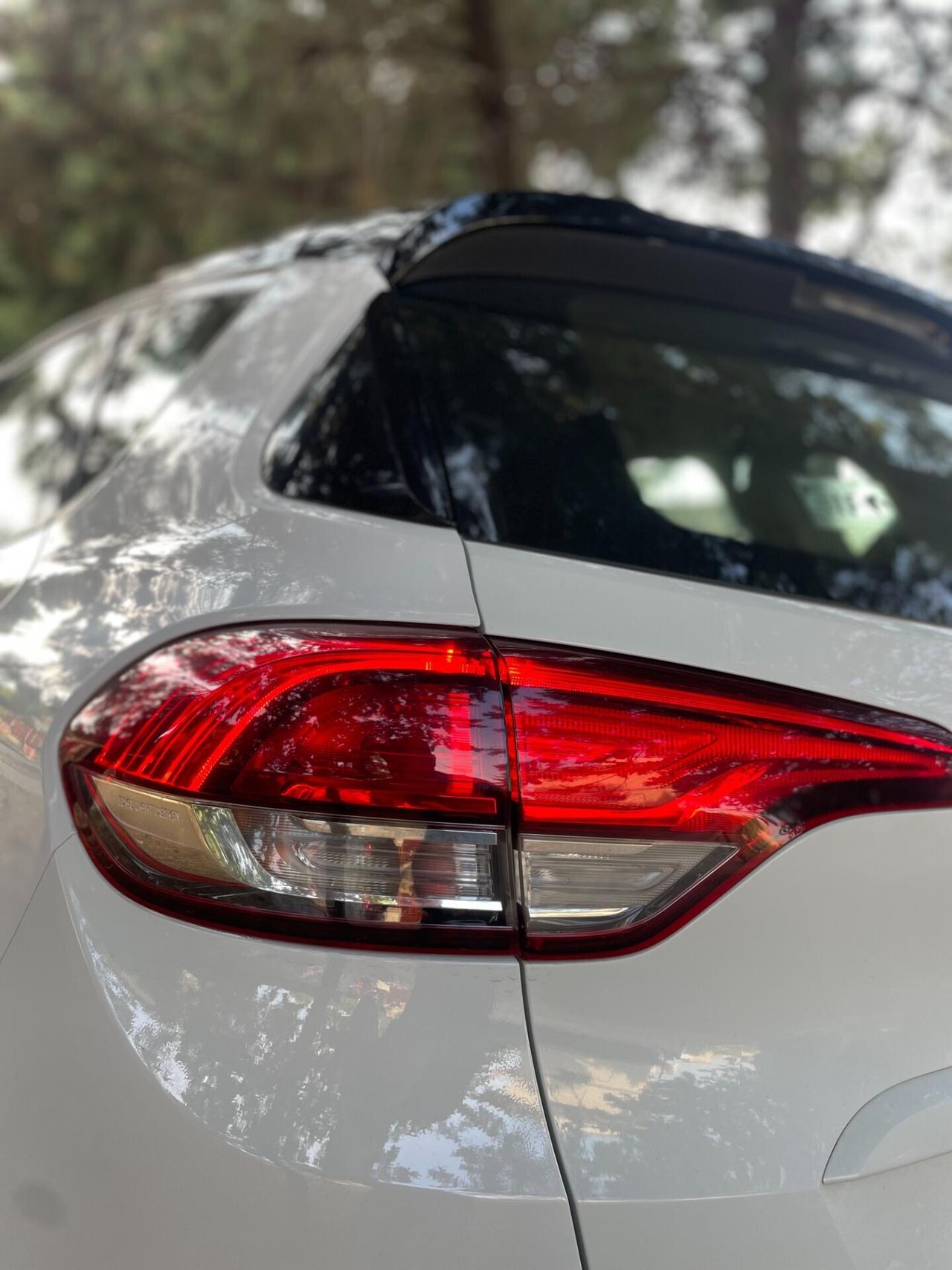 Renault Scenic dCi 8V 110 CV EDC Intens