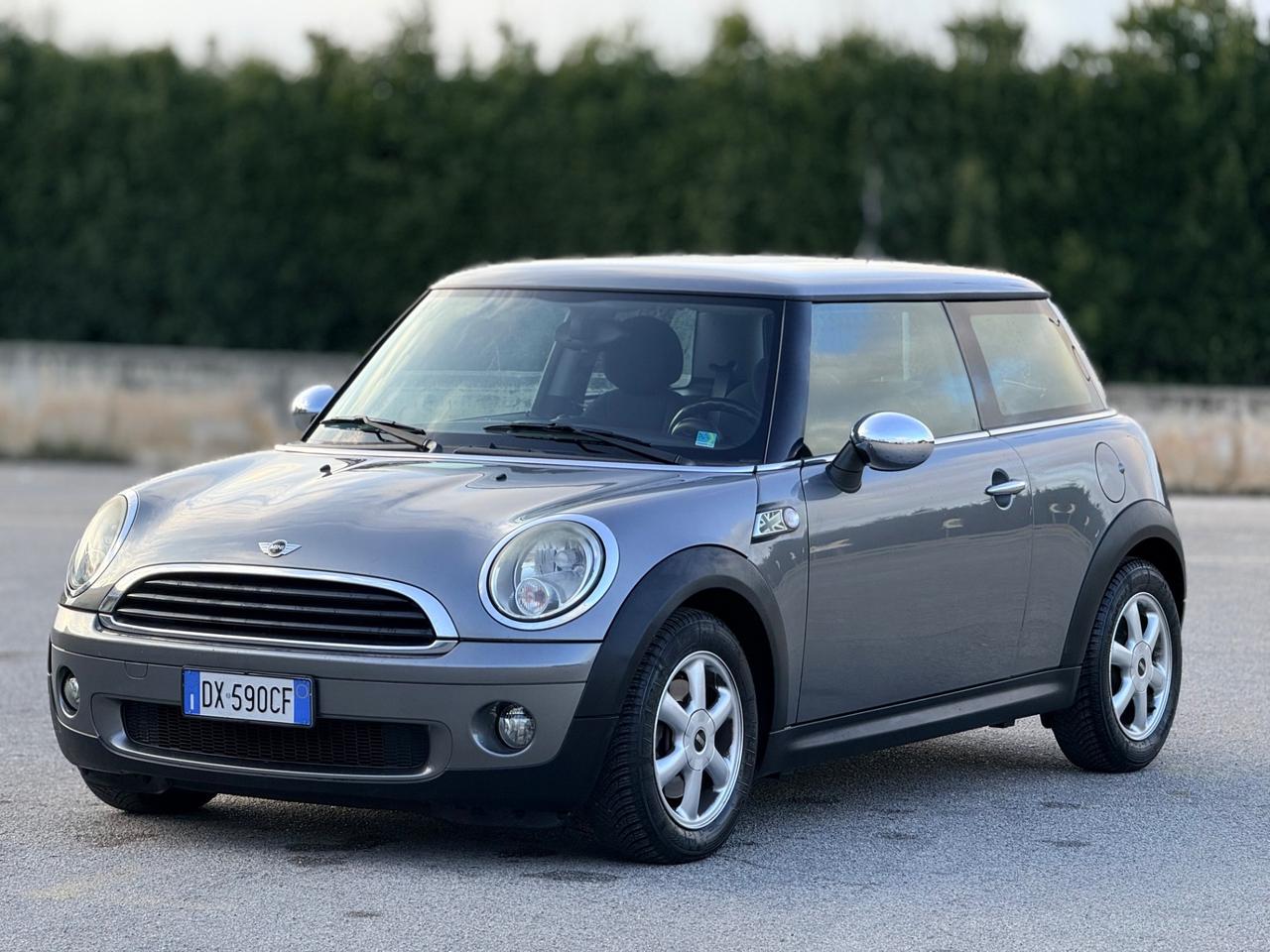 Mini Cooper 1.4 ok neopatentati