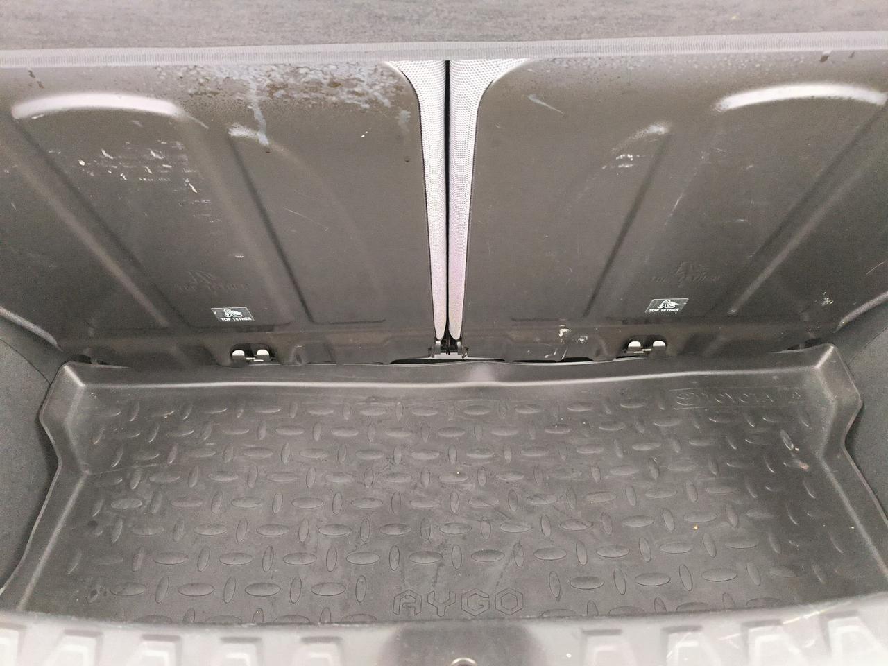 Toyota Aygo 5p 1.0 x-play 72cv