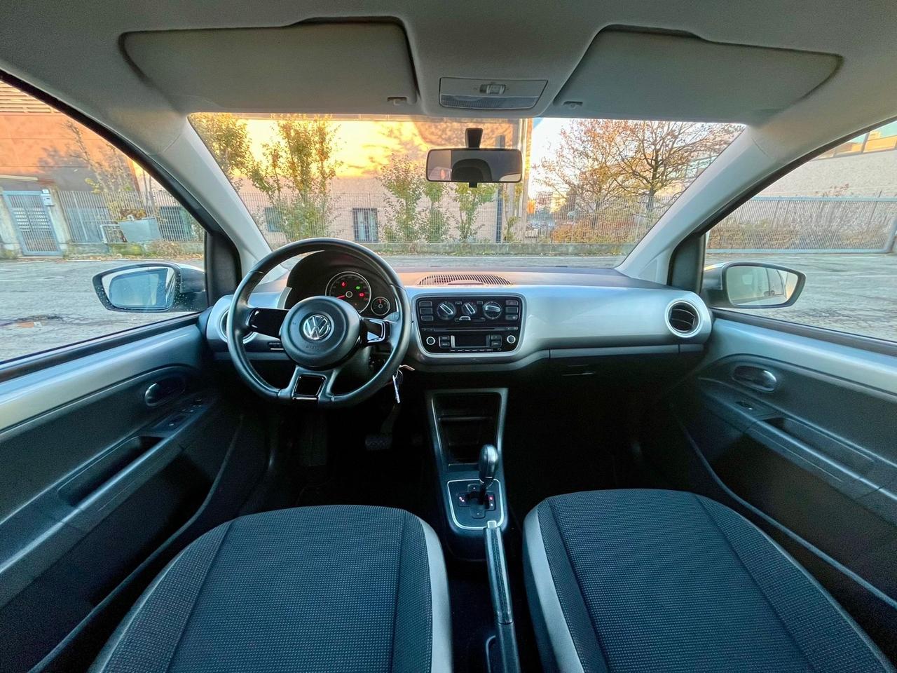 VW Up 1.0benz 2013 153.000km cambio automatico perfetta