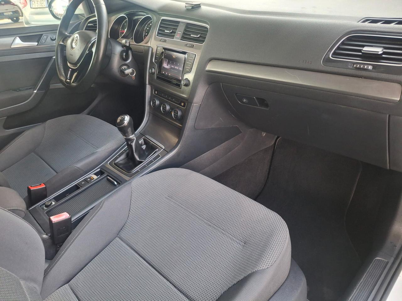 Volkswagen Golf 7--1.6 TDI 105cv. Highline BlueMotion Technology