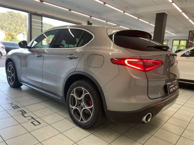 Alfa Romeo Stelvio 2.2 t Business Q4 210cv auto my19