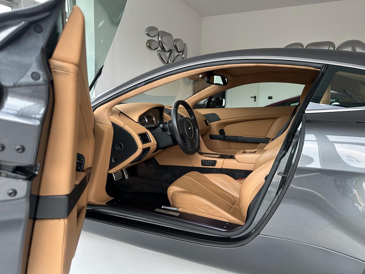 Aston Martin V8 Vantage Coupé Sportshift