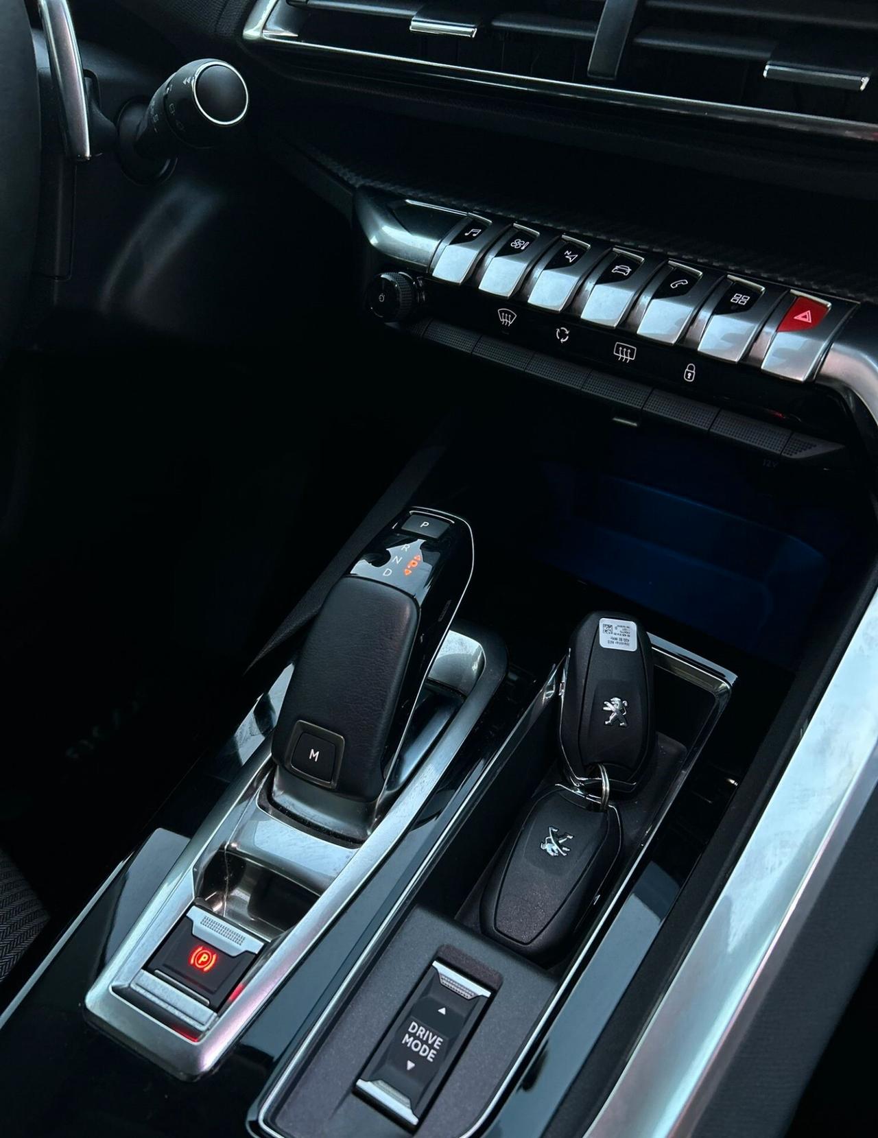 Peugeot 3008 BlueHDi 130 S&S EAT8 Allure