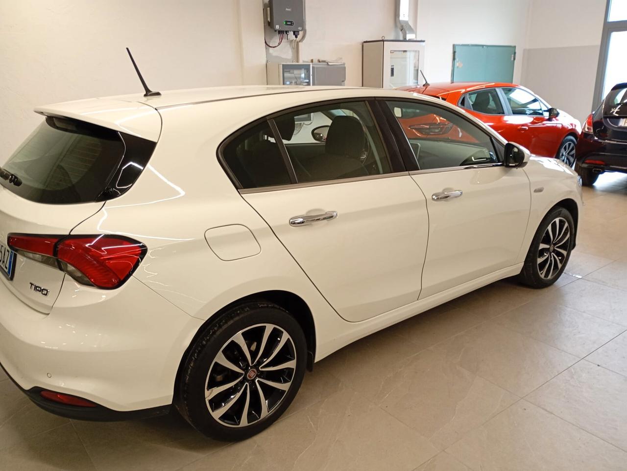 Fiat Tipo 1.6 Mjt S&S SW Lounge