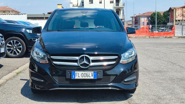 MERCEDES-BENZ B 180 CDI Autom NAVI-PDC-CAMERA