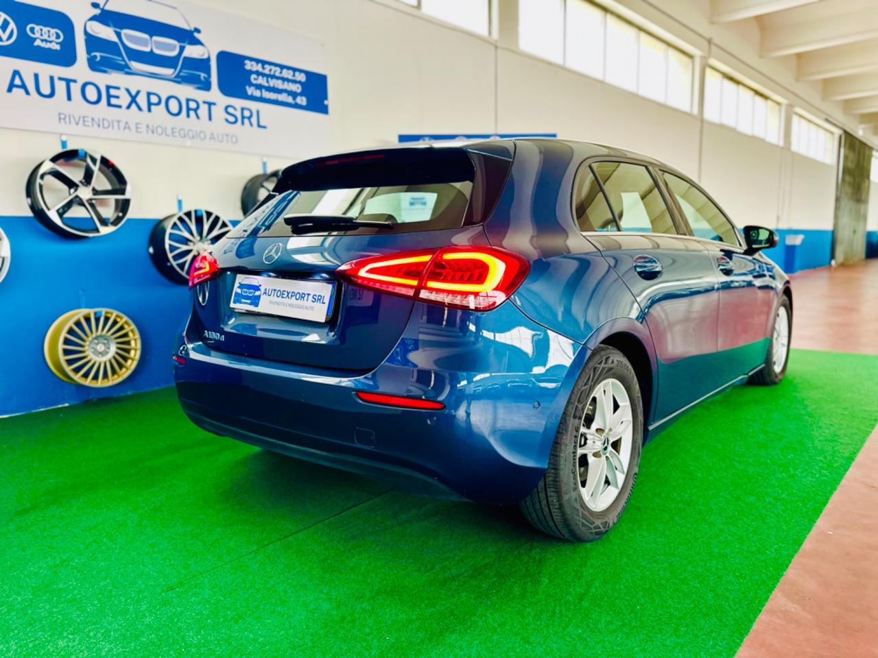 Splendida Mercedes-benz A 180/Automatic Premium2020