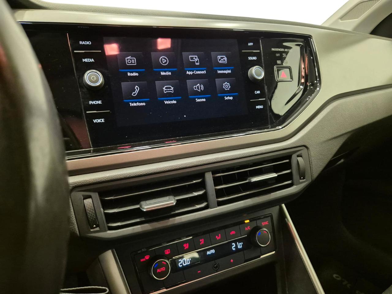 Volkswagen Polo 5p 1.0 evo Comfortline 80cv - NEOPATENTATI - Sens. Park - Carplay