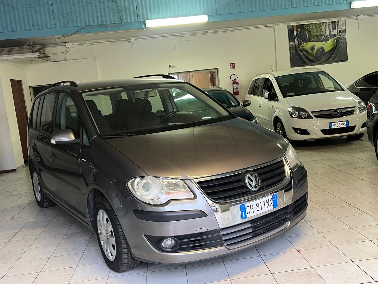 Volkswagen Touran 1.6 Trendline Bifuel G