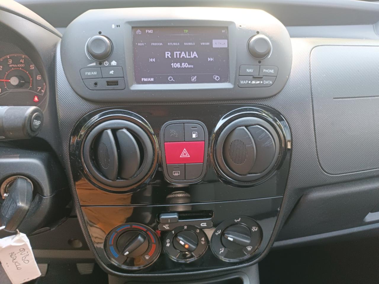 Fiat Qubo 1.4 8V 77 CV Traking Natural Power