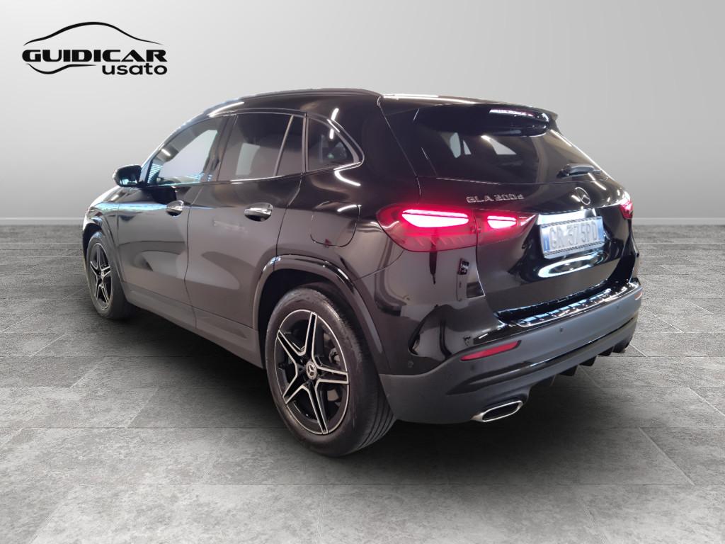 Mercedes-Benz GLA-H247 2023 - GLA 200 d AMG Line Advanced Plus auto