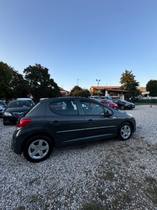 PEUGEOT 207 1.4 8V 75CV 5p. Millesim 200