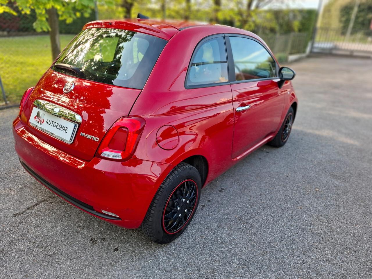 Fiat 500 1.0 Hybrid adatta a neopatentati