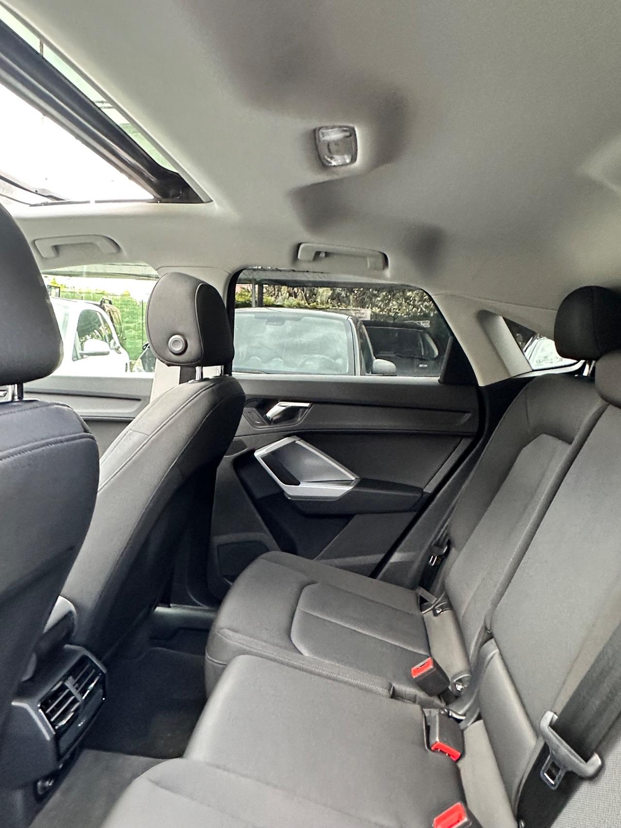 Audi Q3 35 TDI S tronic Business Advanced tetto Apribile
