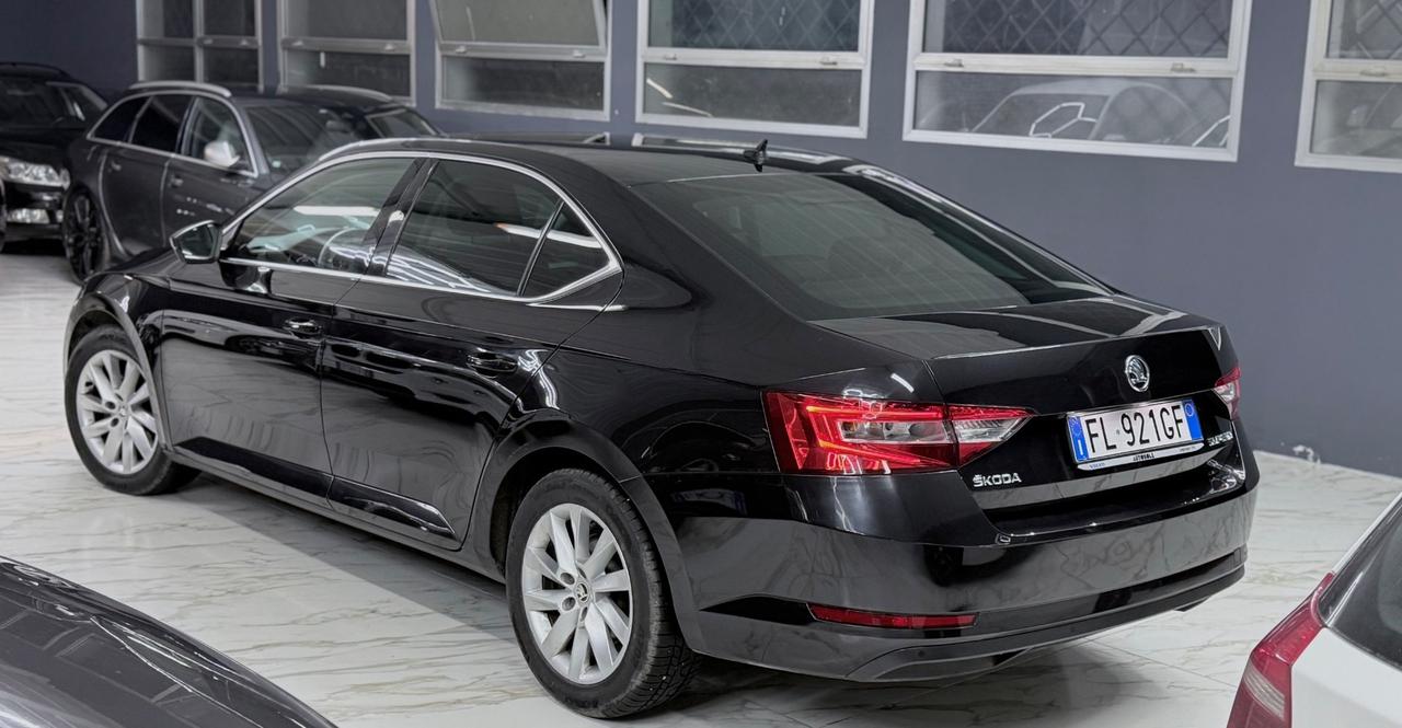 Skoda Superb 1.6 TDI DSG Executive