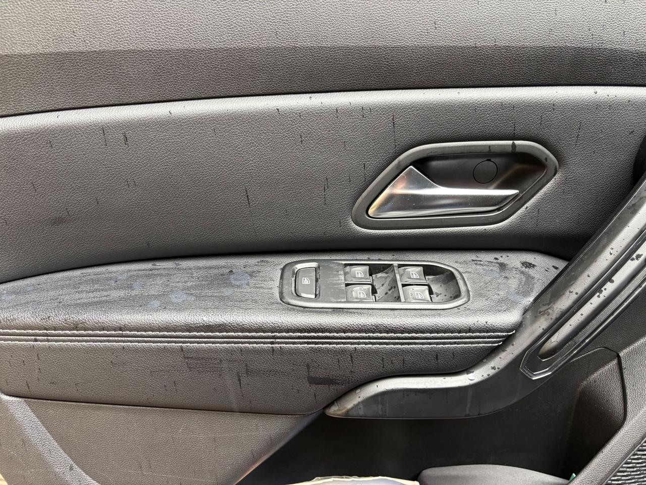 Dacia Duster 1.6 SCe GPL #7594