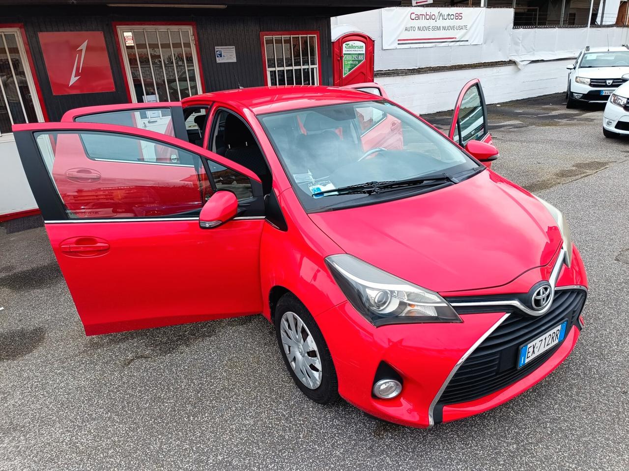 Toyota Yaris 1.0 5 porte Active